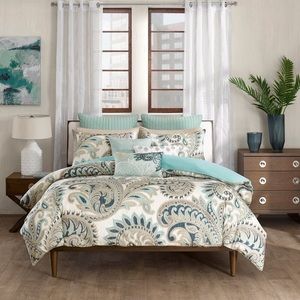 3-piece bedding set - 1 Comforter and 2 Shams